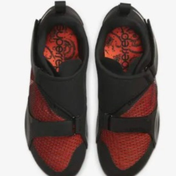 Nike Spin Shoes - Picture 10 of 10